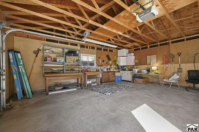 2041 Vinewood Ln, Pueblo, CO 81005