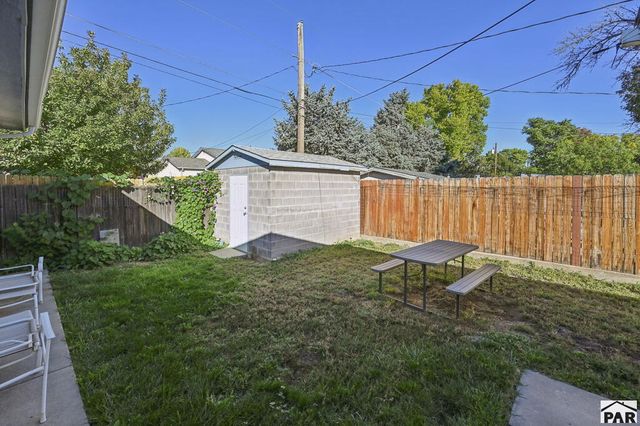 2041 Vinewood Ln, Pueblo, CO 81005