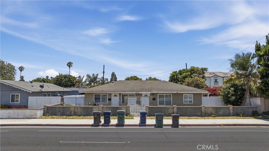 8122 Slater, Huntington Beach, CA 92647