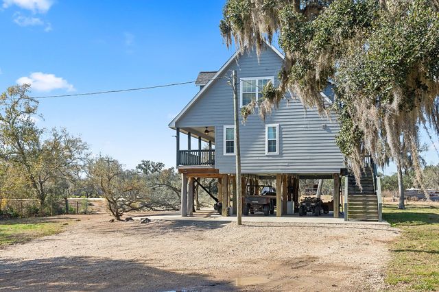 3992 County Road 244, Brazoria, TX 77422