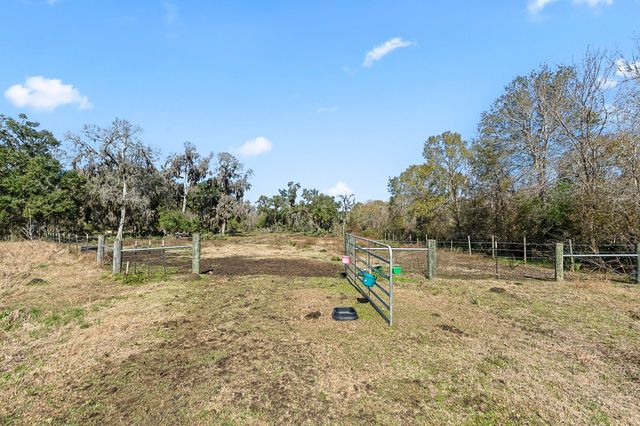 3992 County Road 244, Brazoria, TX 77422