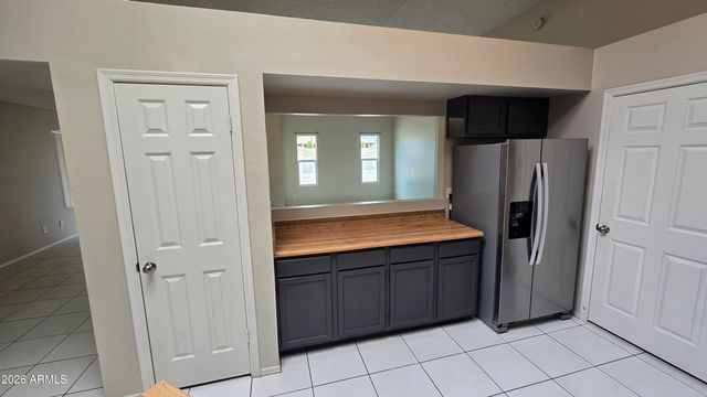 6320 W SHAW BUTTE Drive, Glendale, AZ 85304