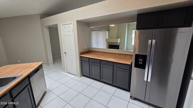 6320 W SHAW BUTTE Drive, Glendale, AZ 85304