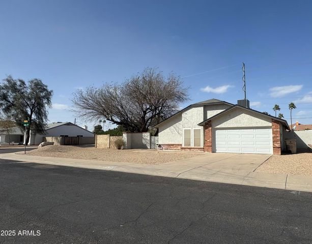 6320 W SHAW BUTTE Drive, Glendale, AZ 85304
