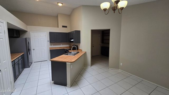 6320 W SHAW BUTTE Drive, Glendale, AZ 85304