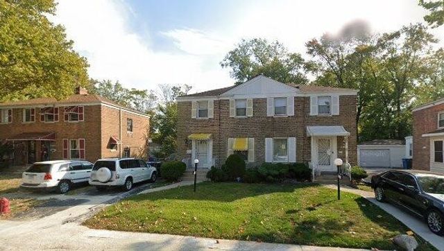 9815 S Clyde Avenue, Chicago, IL 60617