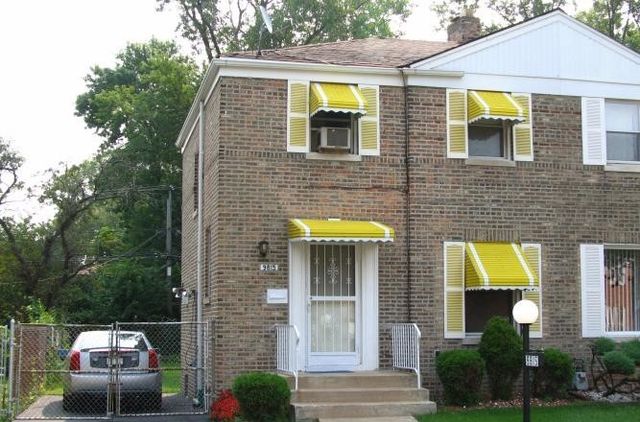 9815 S Clyde Avenue, Chicago, IL 60617