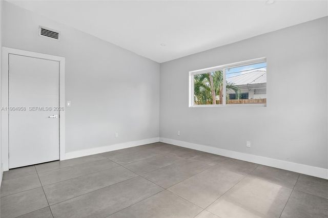 2325 NE 194 Street, Miami, FL 33180