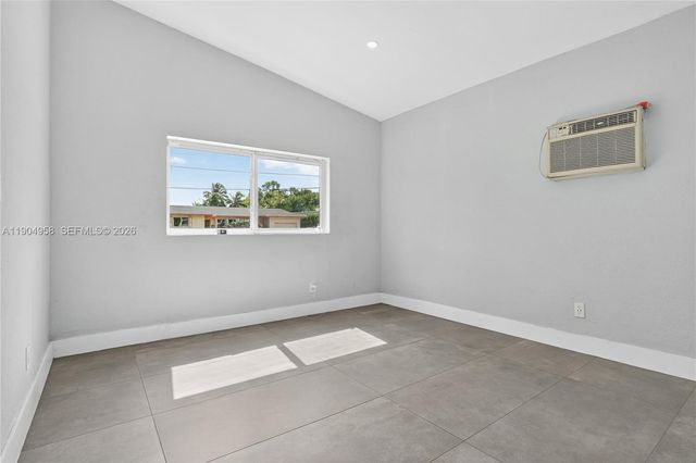 2325 NE 194 Street, Miami, FL 33180
