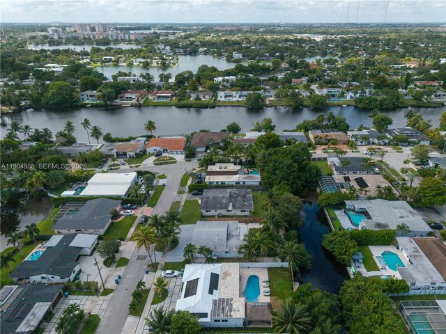 2325 NE 194 Street, Miami, FL 33180