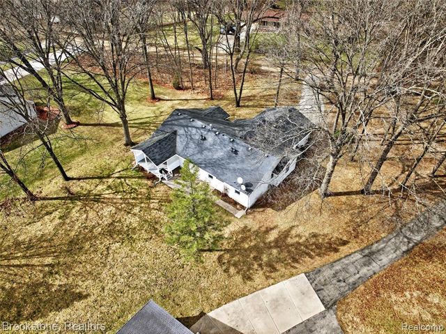 42645 Riggs Road, Van Buren, MI 48111
