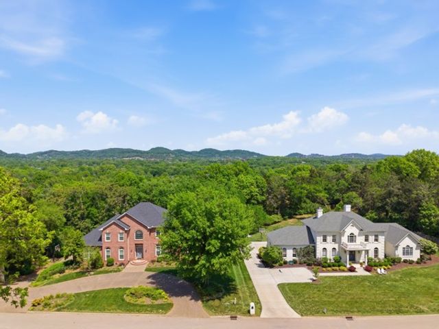 541 Turtle Creek Dr, Brentwood, TN 37027