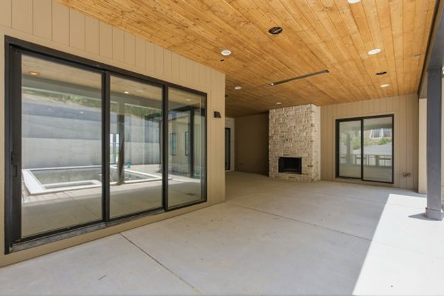 541 Turtle Creek Dr, Brentwood, TN 37027