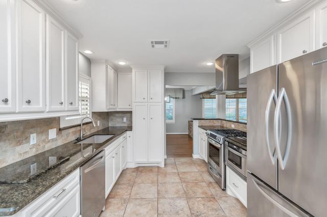 4611 Merwin Street, Houston, TX 77027