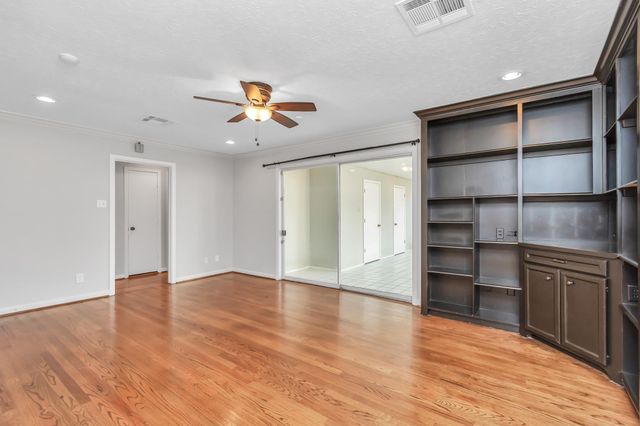 4611 Merwin Street, Houston, TX 77027