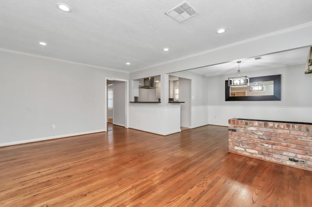 4611 Merwin Street, Houston, TX 77027