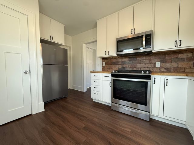 2303 Portage Street, Kalamazoo City, MI 49001