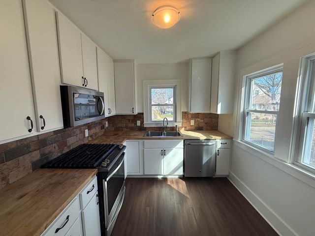 2303 Portage Street, Kalamazoo City, MI 49001