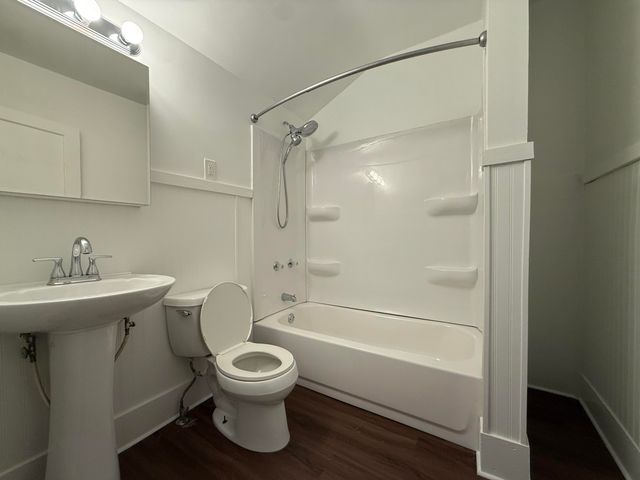 2303 Portage Street, Kalamazoo City, MI 49001