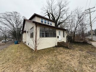 2303 Portage Street, Kalamazoo City, MI 49001