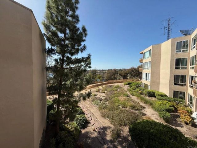 5708 Baltimore Drive 402, La Mesa, CA 91942