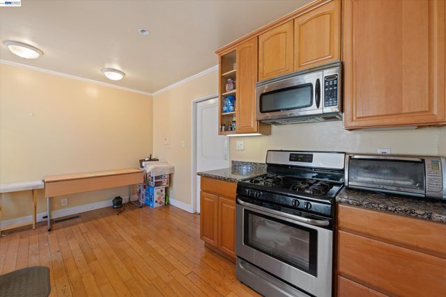 3521 Pierson Street, Oakland, CA 94619