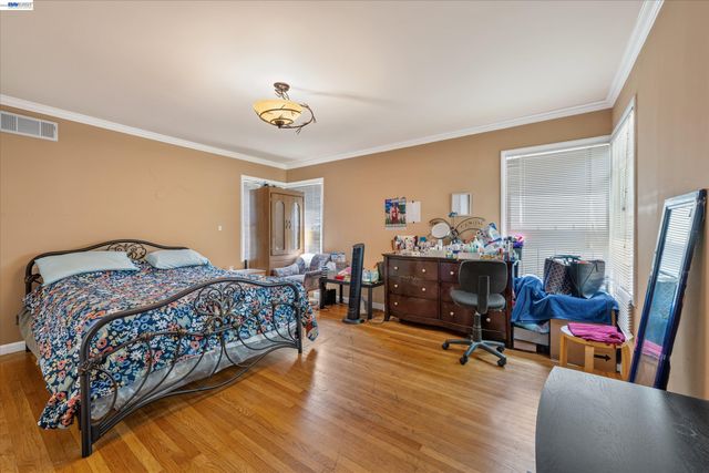3521 Pierson Street, Oakland, CA 94619
