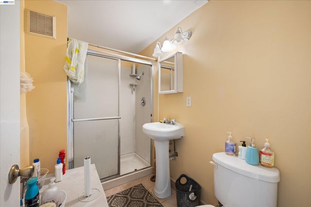 3521 Pierson Street, Oakland, CA 94619