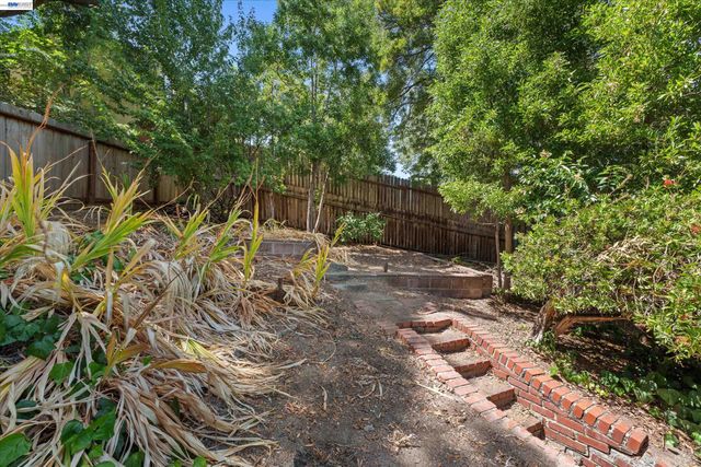 3521 Pierson Street, Oakland, CA 94619