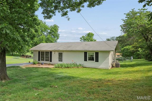 118 Wallach Drive, Murphy, MO 63026