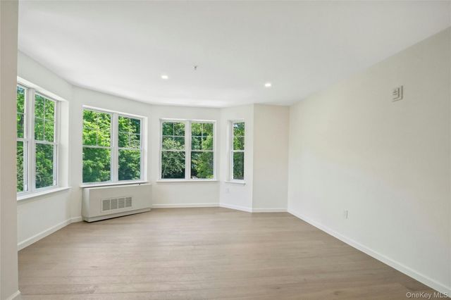 314 Sutton Drive 314, Mount Kisco, NY 10549
