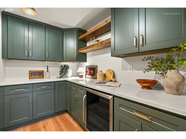 18425 Sw DEER OAK Ave, Lake Oswego, OR 97035