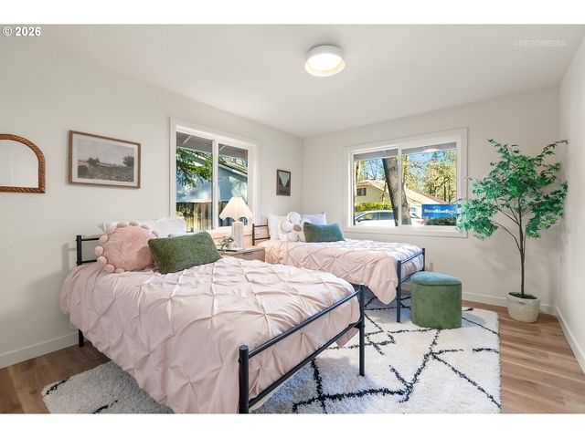 18425 Sw DEER OAK Ave, Lake Oswego, OR 97035