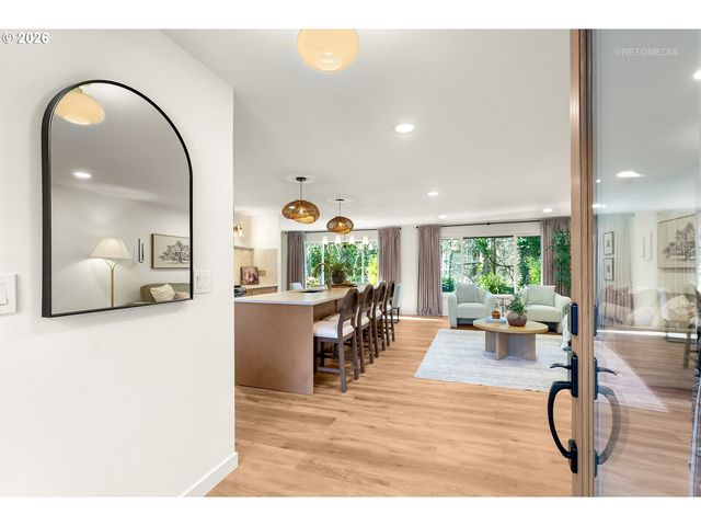 18425 Sw DEER OAK Ave, Lake Oswego, OR 97035