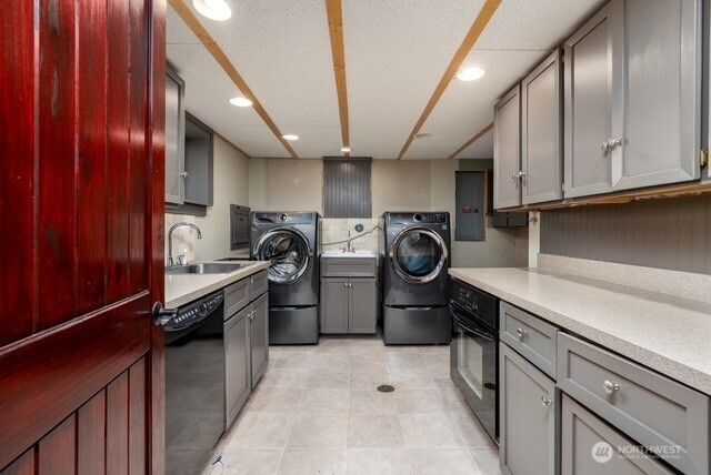 909 Center Street, Oregon City, OR 97045