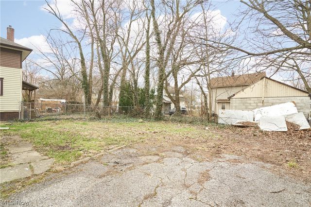 772 Brown Street, Akron, OH 44311