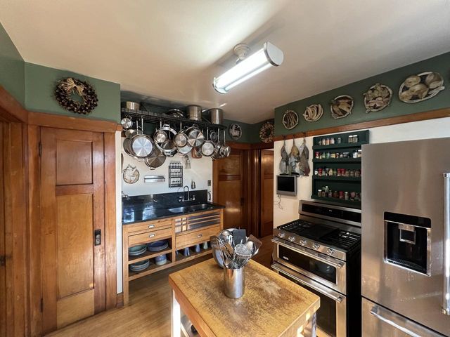 5947 N 35th STREET, Milwaukee, WI 53209