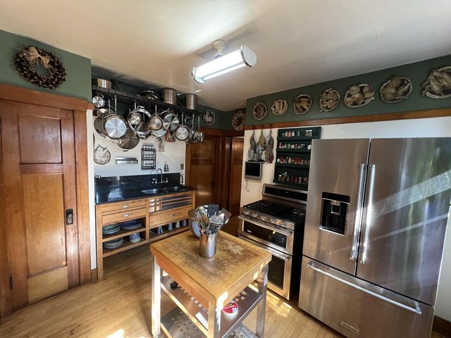 5947 N 35th STREET, Milwaukee, WI 53209