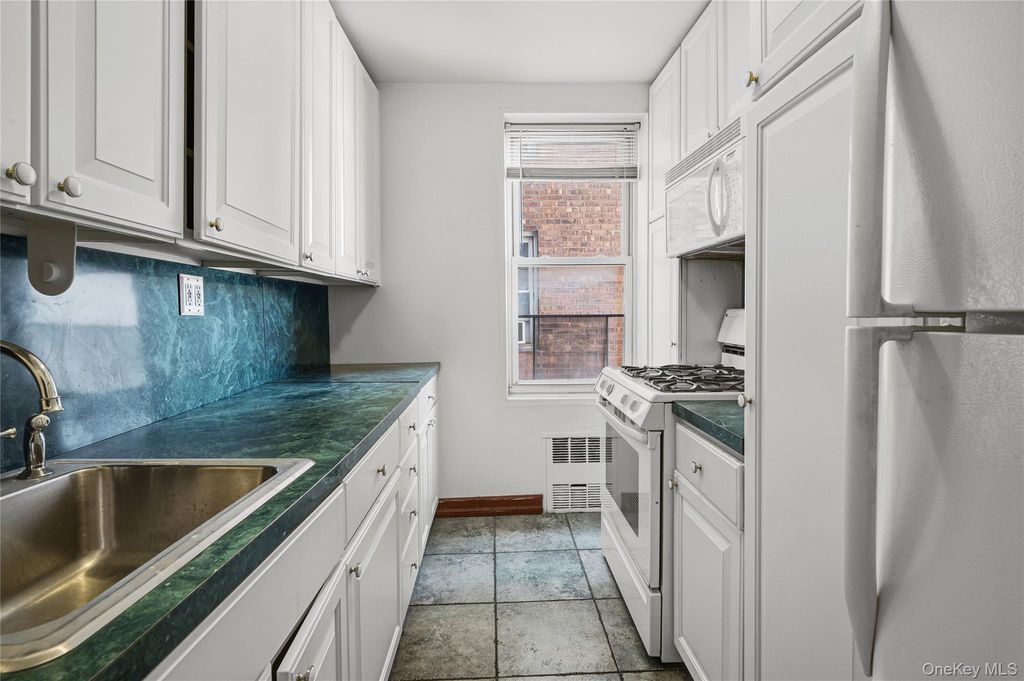 7510 Yellowstone Boulevard 5L, Rego Park, NY 11374 — photo 4