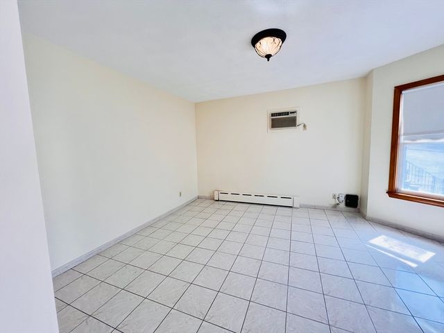 34 Medford St 1, Medford, MA 02155