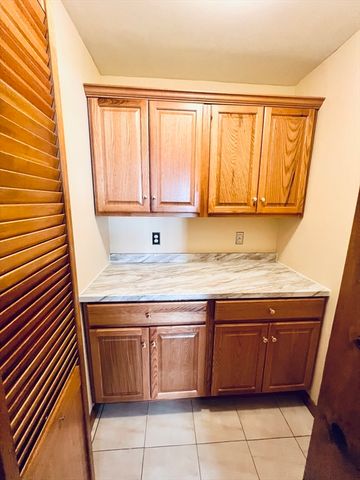 34 Medford St 1, Medford, MA 02155