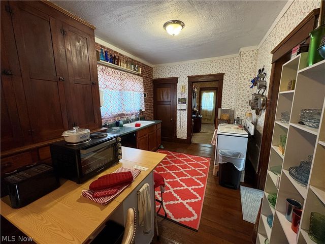 780 Bonnie Brae Avenue SE, Warren, OH 44484