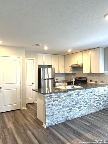 314 Pradera Cv, San Antonio, TX 78237