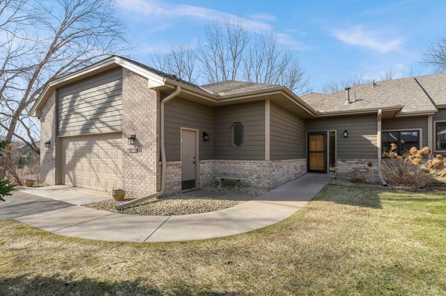 18067 Judicial Way S, Lakeville, MN 55044