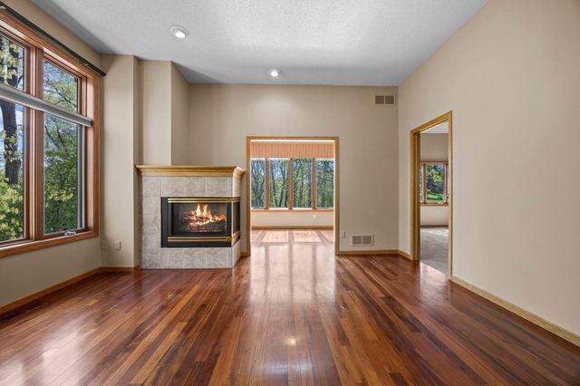 18067 Judicial Way S, Lakeville, MN 55044