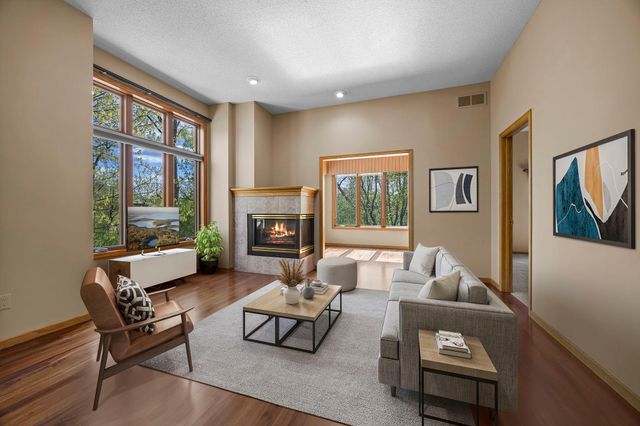 18067 Judicial Way S, Lakeville, MN 55044