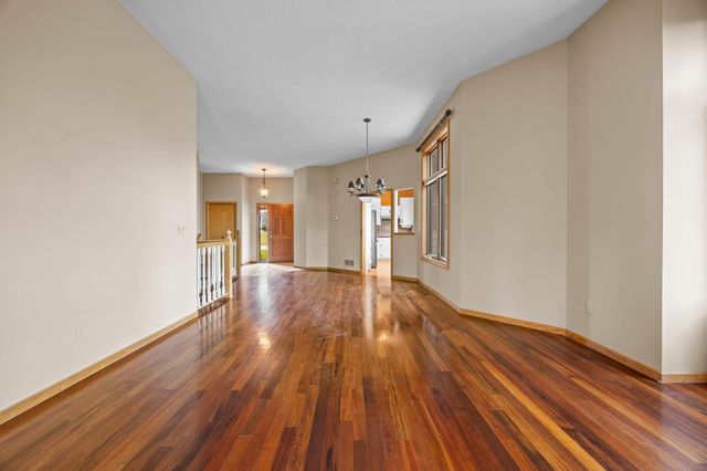 18067 Judicial Way S, Lakeville, MN 55044