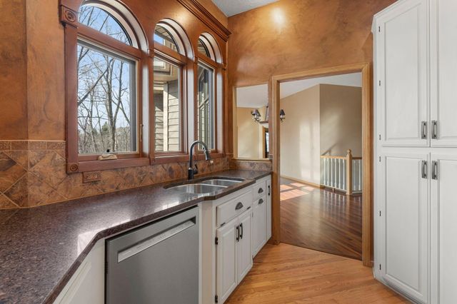 18067 Judicial Way S, Lakeville, MN 55044