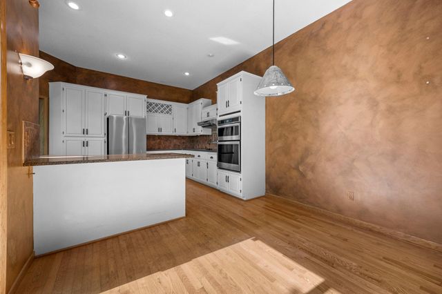 18067 Judicial Way S, Lakeville, MN 55044