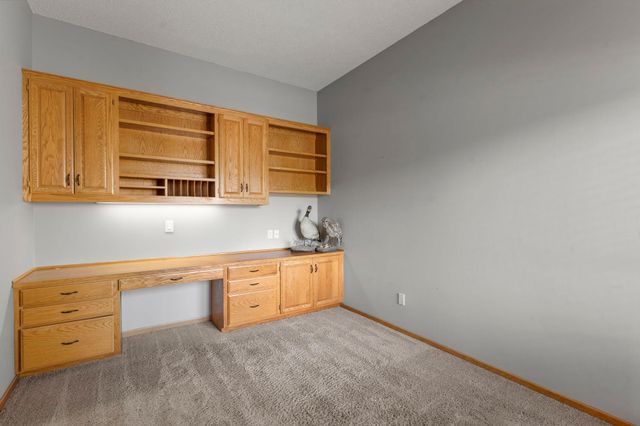 18067 Judicial Way S, Lakeville, MN 55044